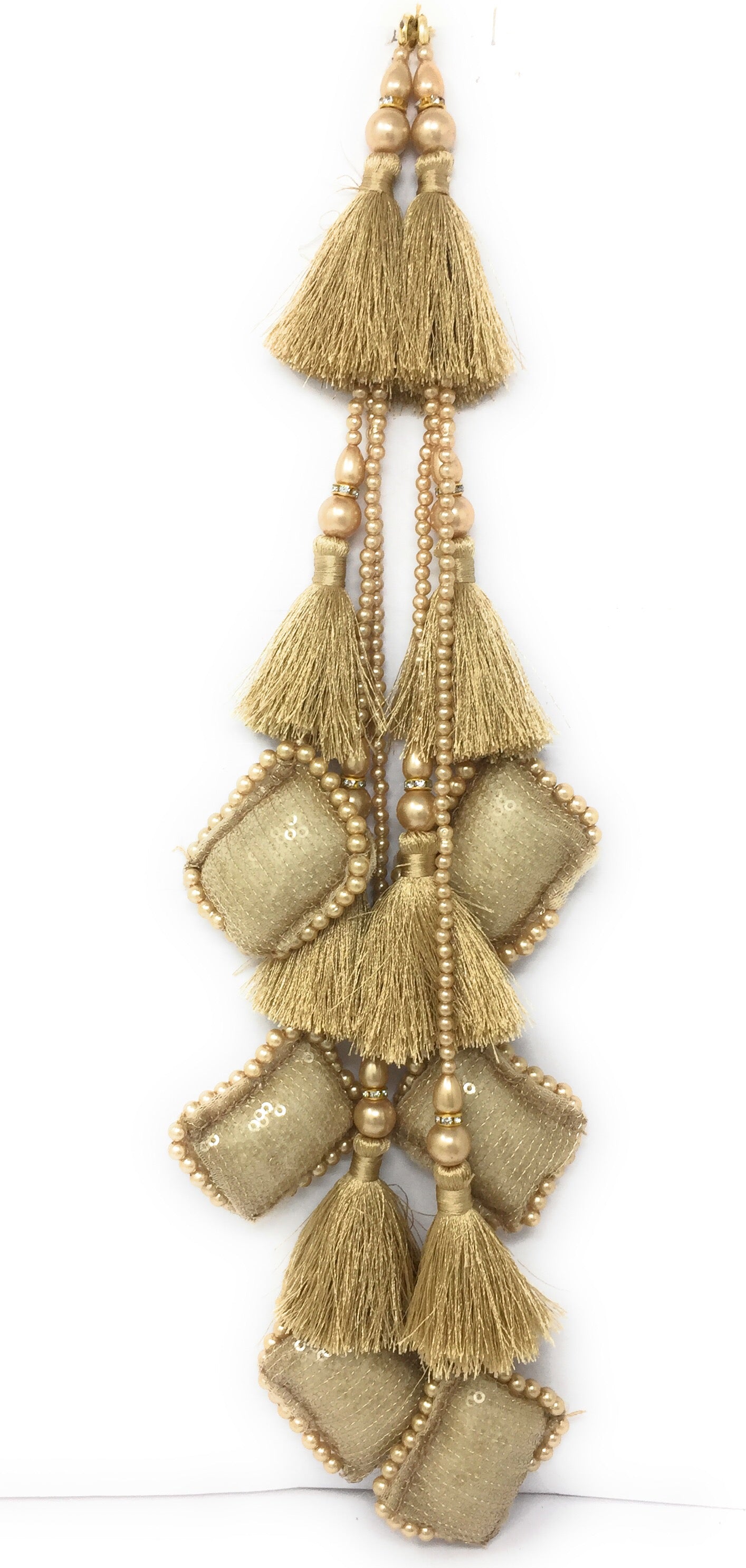 Self sequins latkan! Beautiful work, classy look