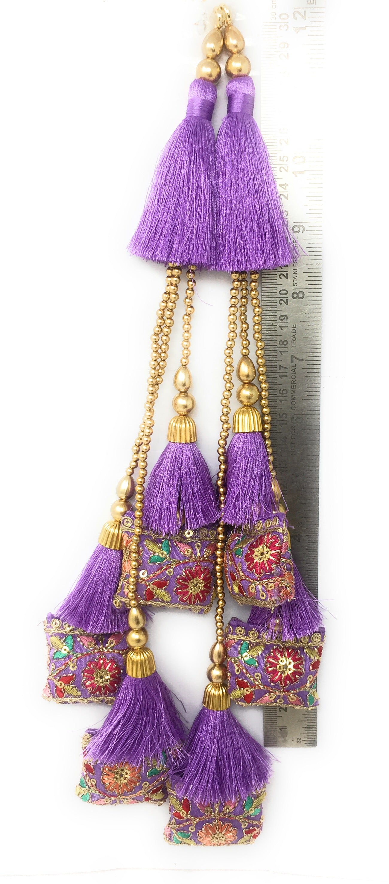 Lavender lehenga mein lagane wala latkan - Set of 2