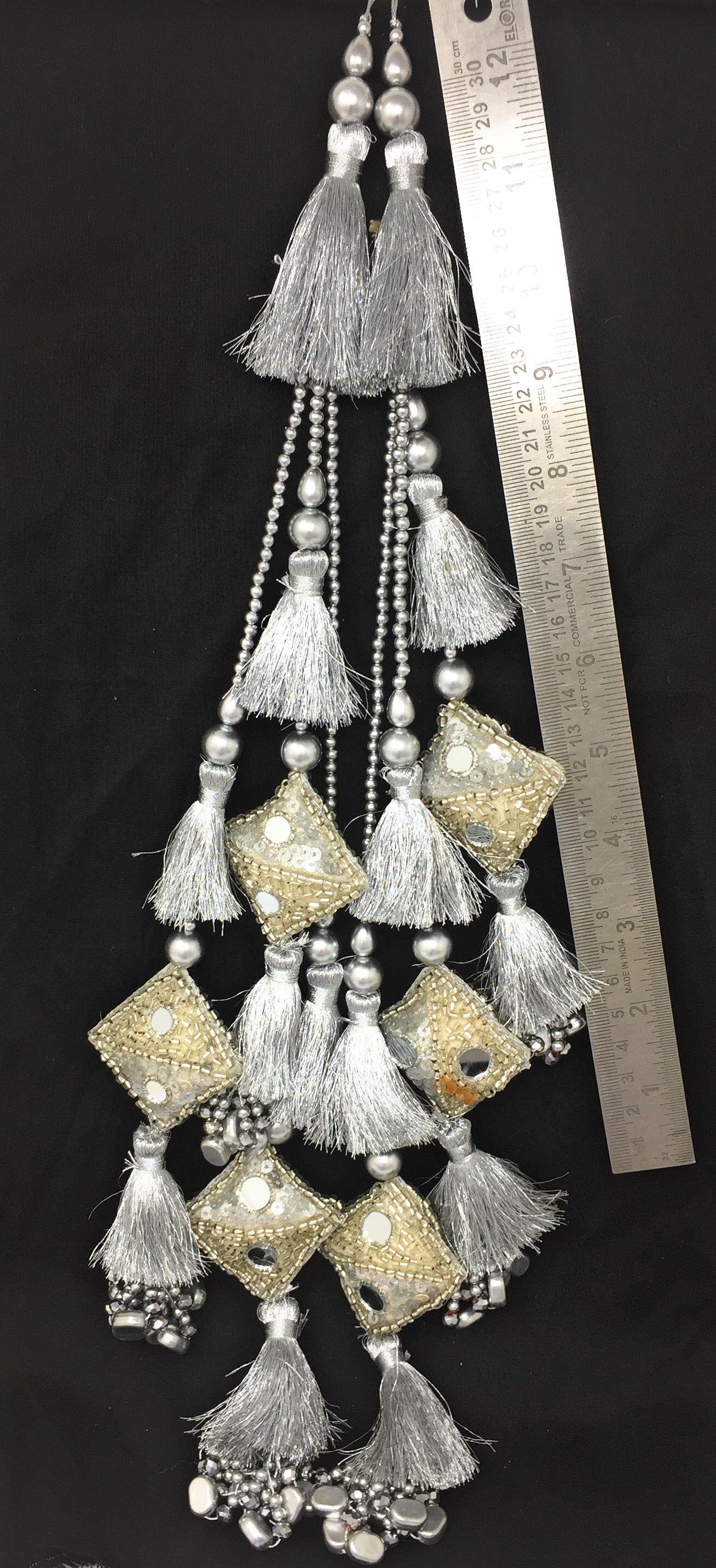 Silver blouse tassels online - Set of 2