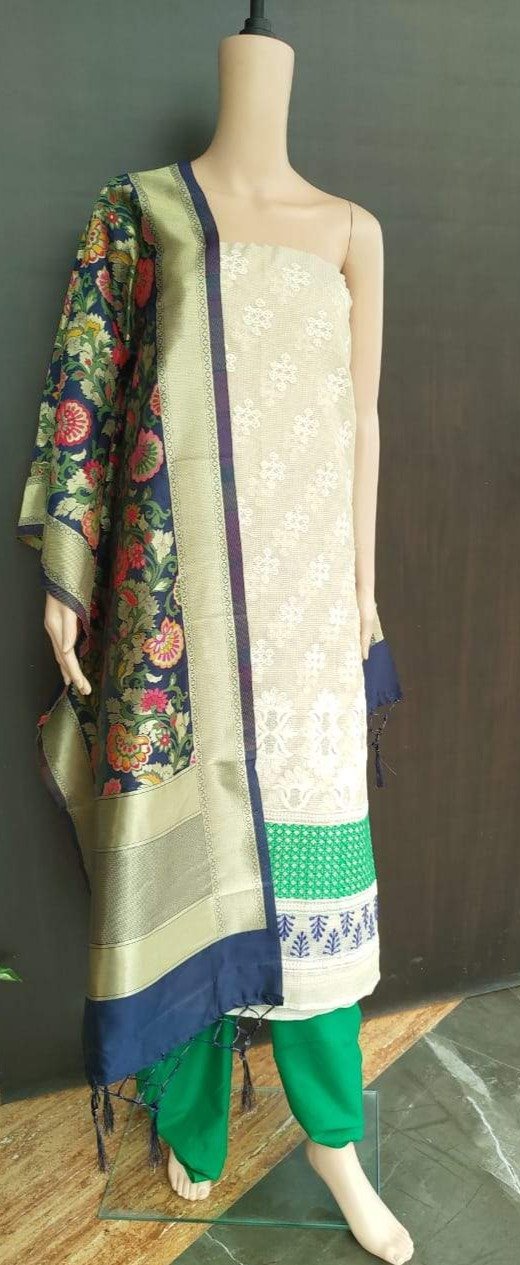 Ethnic Day Dress Ideas