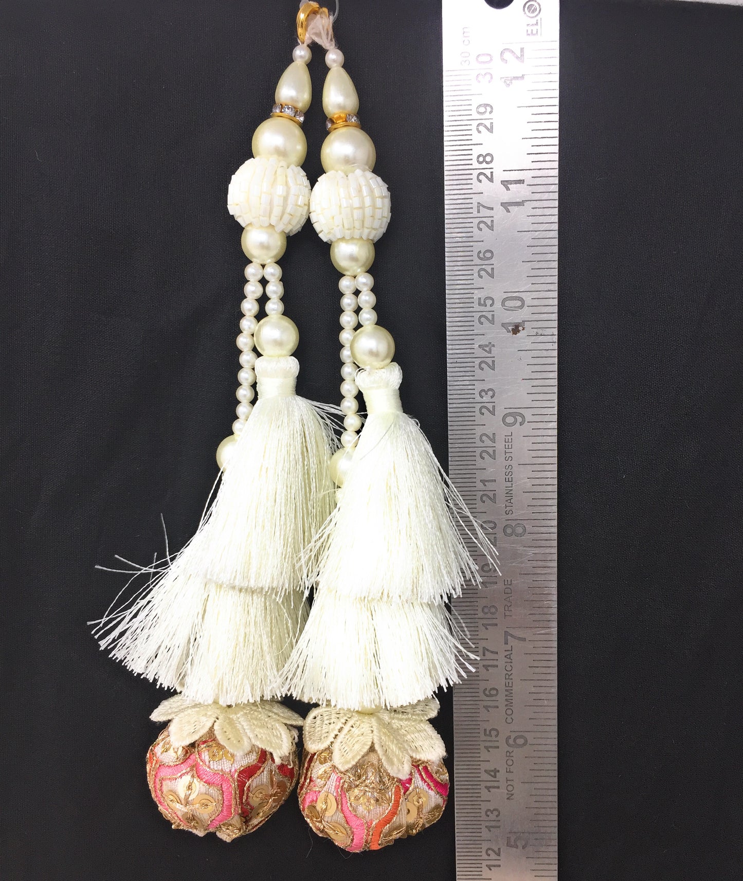 White latkan on suits - Set of 2