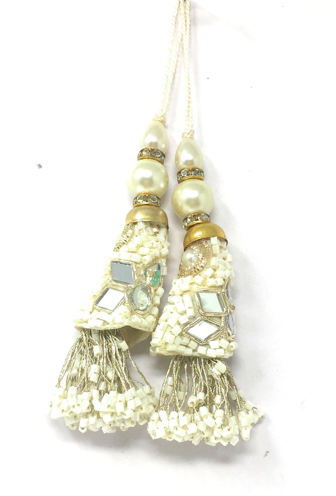 White Cutdana lehenga blouse latkan - Set of 2