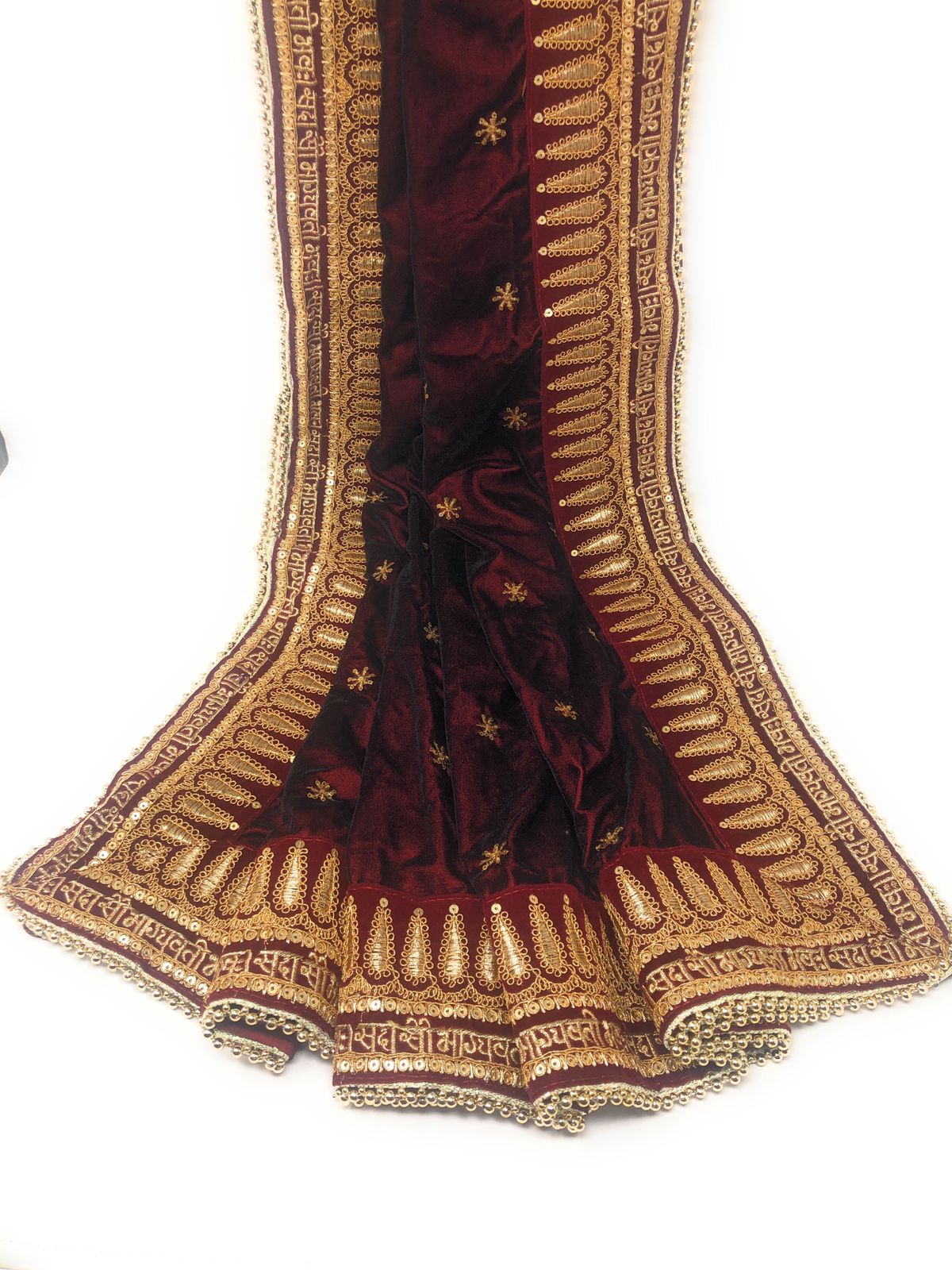 Maroon velvet dupatta