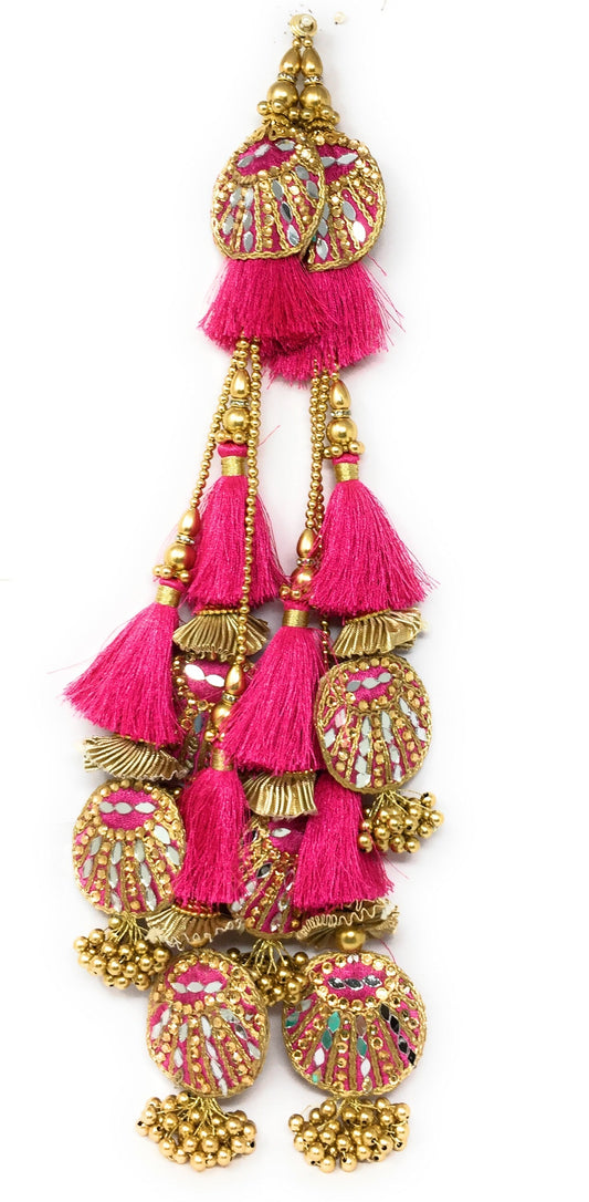 lehenga blouse ka latkan