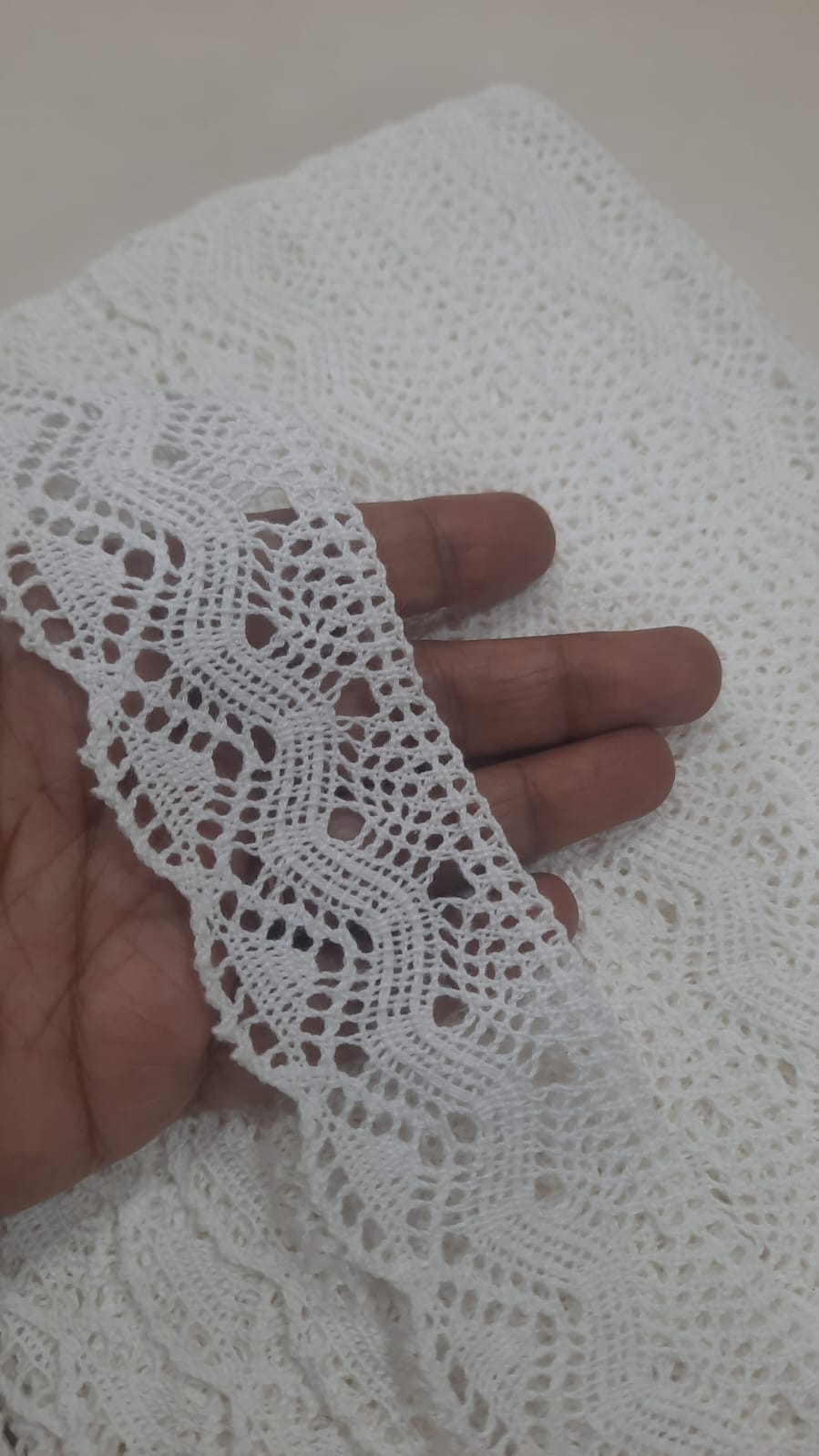 Crotchet Edging In White Colour - 10 Meter Roll