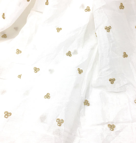 Dyeable White Emroidered Chiffon Fabric