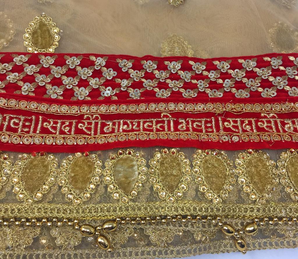 Gold / Beige Bridal Sada Saubhagyavati Bhav Dupatta For Wedding Dupatta