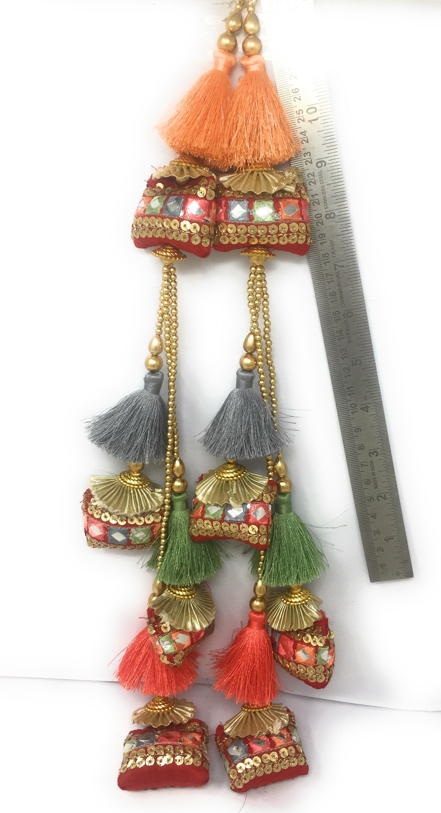 Red ghagra latkan design - Set of 2