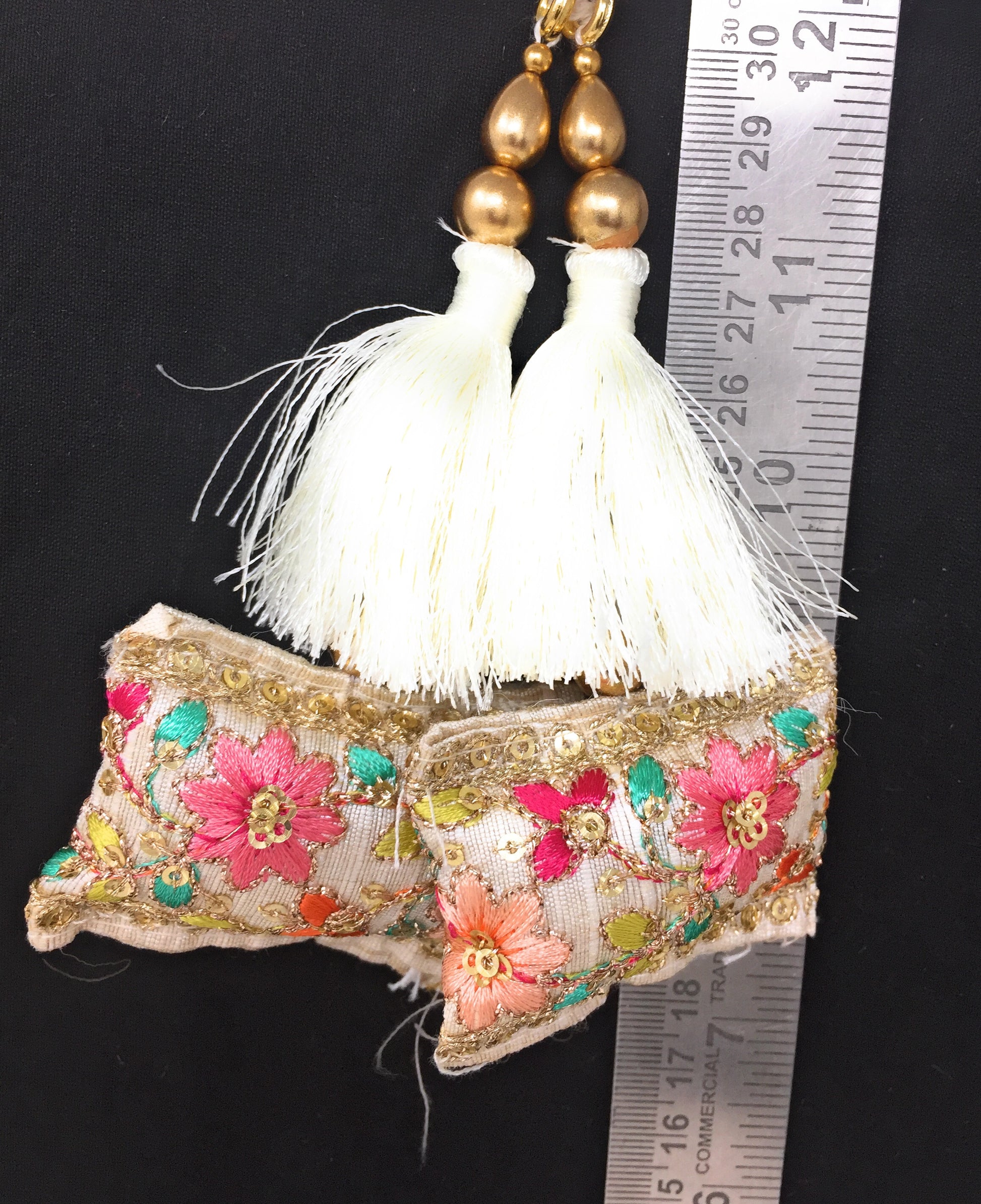 White latkan for blouse - Set of 2